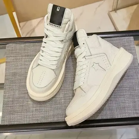 Zapatillas Zapatillas altas de marca
