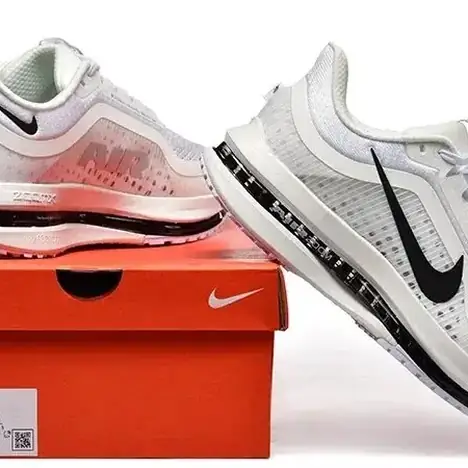 Nike Air Zoom Pegasus Premium