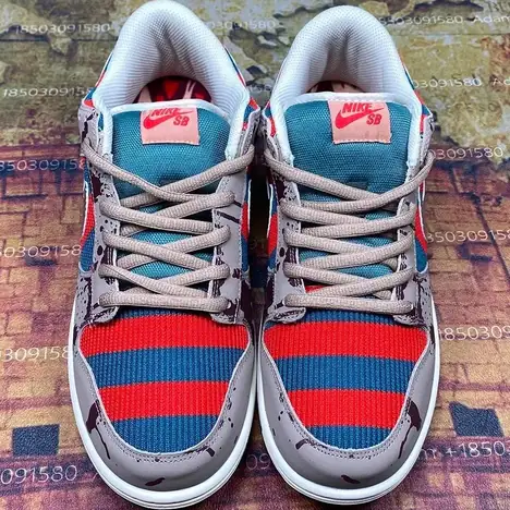 Nike SB Dunk Low Premium