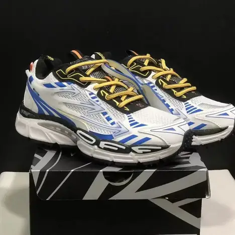 Off White de suela gruesa (3 colores)