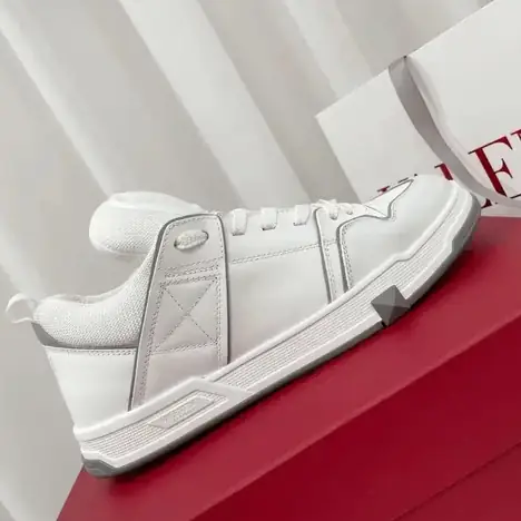 Valentino Skate
